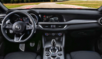 Alfa Romeo Stelvio Sprint AT8 pieno