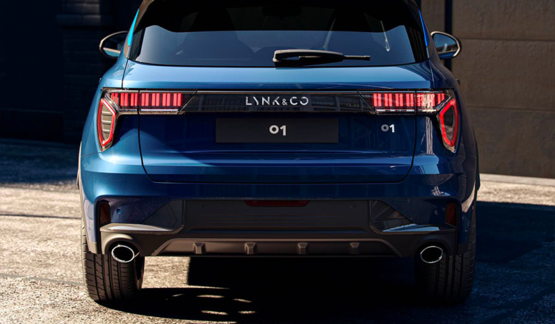 Lynk&Co 01 Hybrid Auto pieno