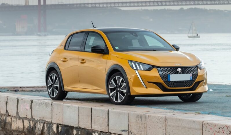 Peugeot 208 GT Puretech 100 EAT8 pieno