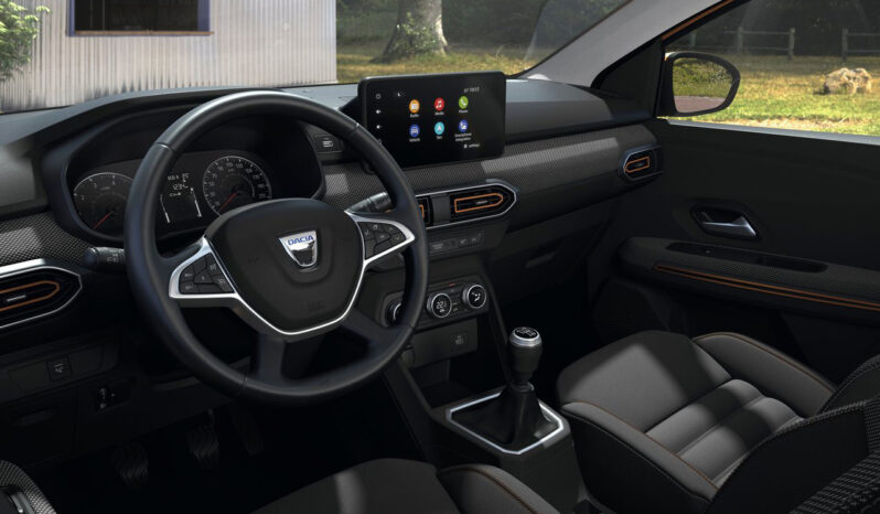 DACIA SANDERO STEPWAY ESSENTIAL TCE 100GPL pieno