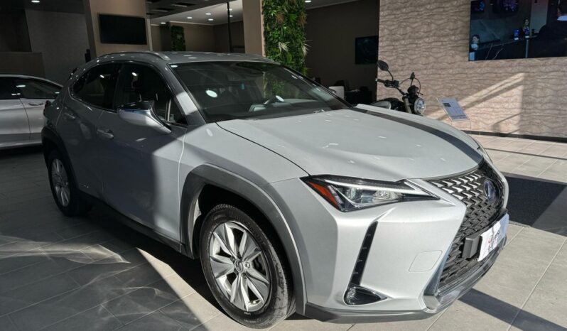 Lexus UX 250h 2.0 pieno