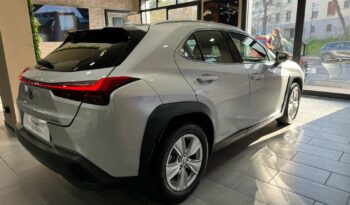 Lexus UX 250h 2.0 pieno