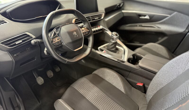 Peugeot 3008 1.2 Puretech Turbo S&S Active pieno