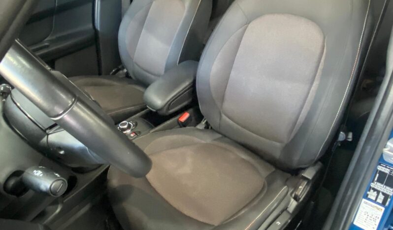 Mini Countryman pieno