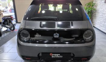 Honda e pieno