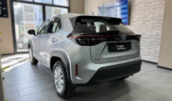 TOYOTA Yaris Cross 1.5 Hybrid 5p. E-CVT Active pieno