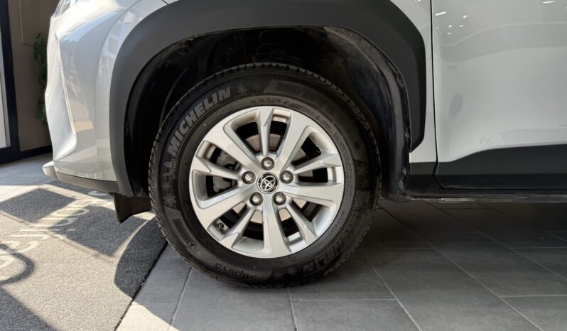 TOYOTA Yaris Cross 1.5 Hybrid 5p. E-CVT Active pieno