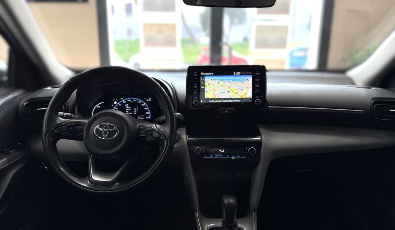 TOYOTA Yaris Cross 1.5 Hybrid 5p. E-CVT Active pieno