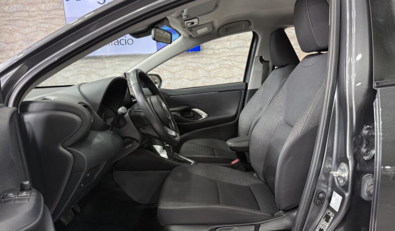 TOYOTA Yaris 1.5 Hybrid 5 porte Business pieno