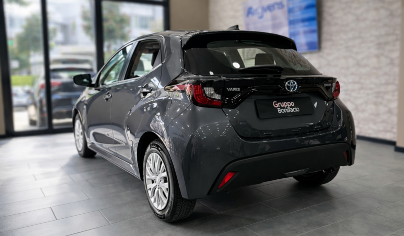 TOYOTA Yaris 1.5 Hybrid 5 porte Business pieno